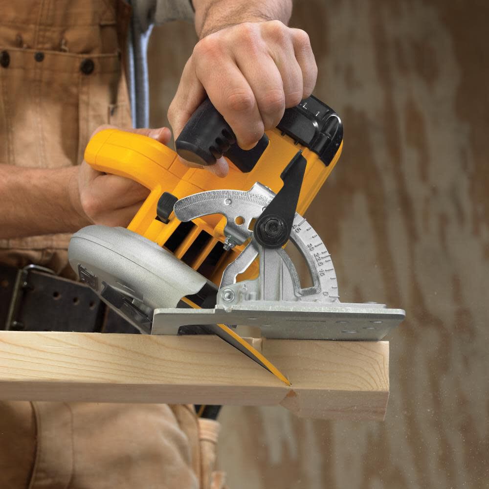 Sierra Circular DeWalt LIV 18 42 CM 15A